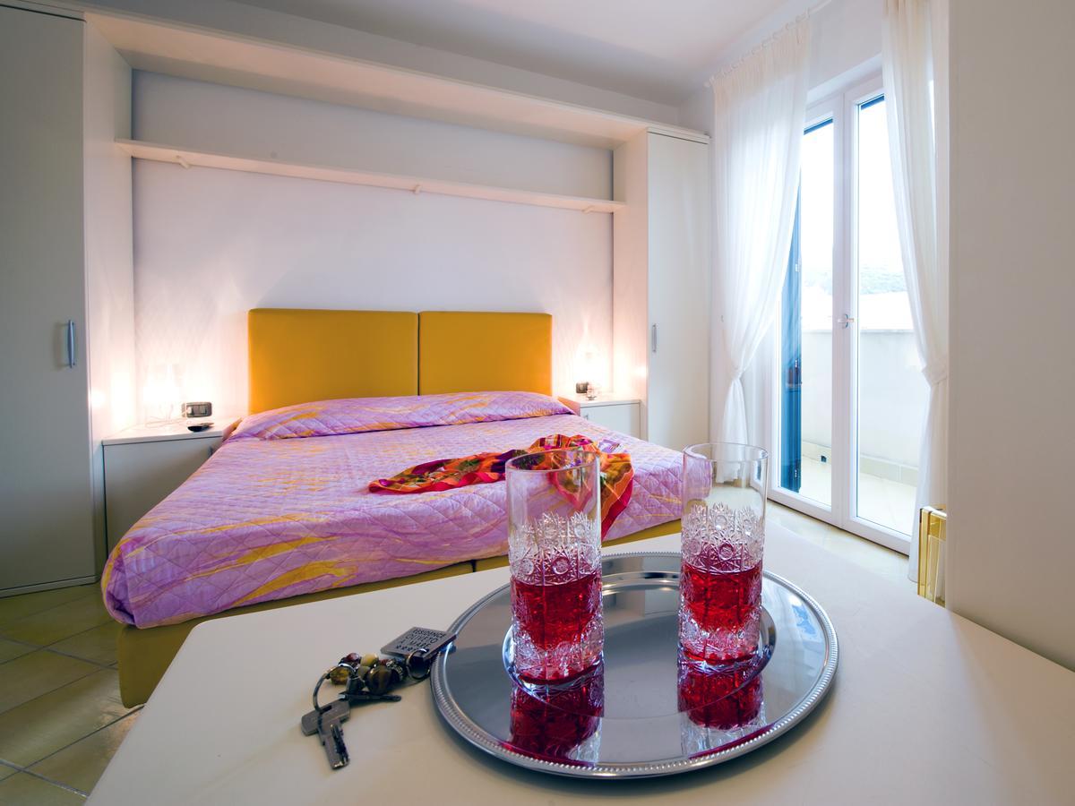 Oliveto A Mare - Suite & Apartment アシェーア エクステリア 写真